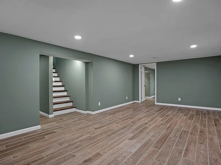 1251 Dellwood Ave — Photo 20