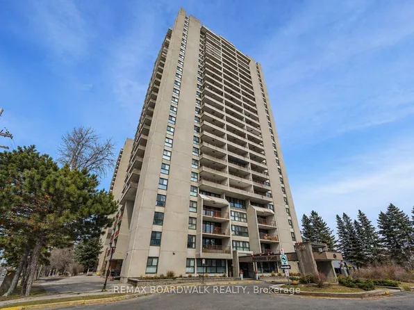 1785 Frobisher Ln #704, Ottawa, ON K1G 3T7