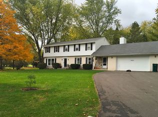 11623 N Solar Ave, Mequon, WI 53097