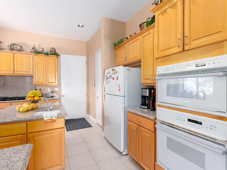 4 Bentley Rd — Photo 12