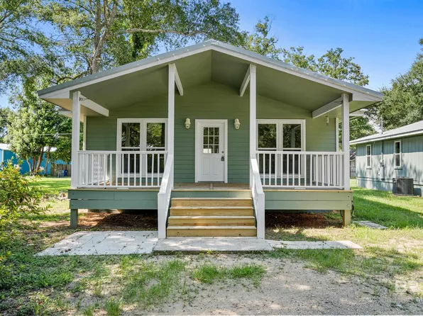 210 W Verbena Ave, Foley, AL 36535