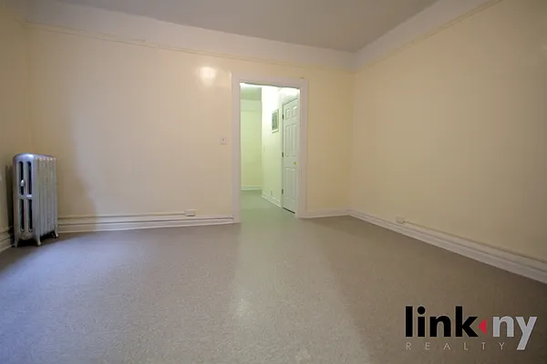 Rented by Link NY Realty | media 4