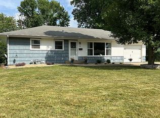 610 N Webster Ave, Jacksonville, IL 62650