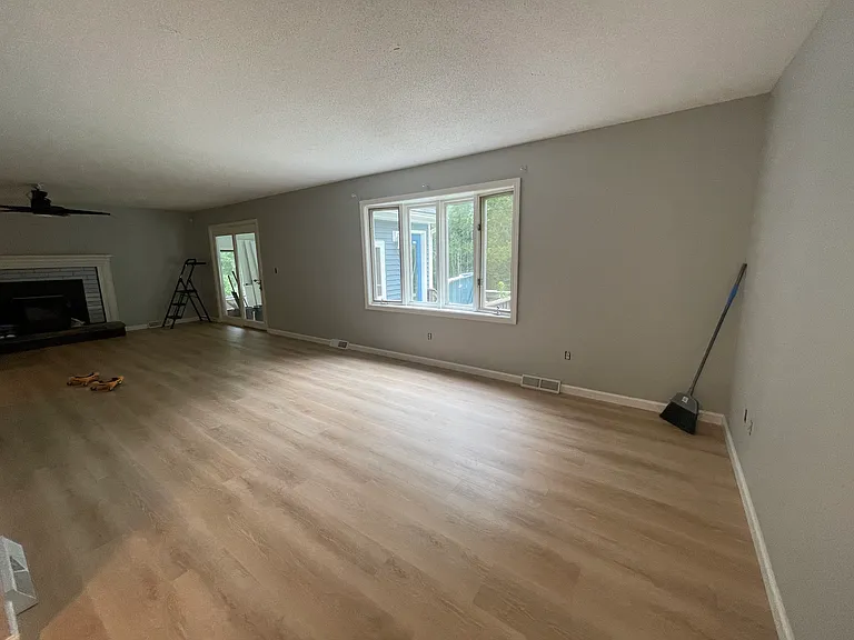 20 King James Dr — Photo 11