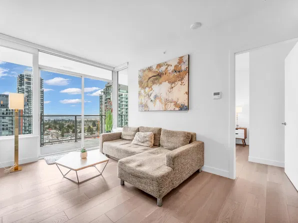 6288 Cassie Ave #2204, Burnaby, BC V5H 0H7