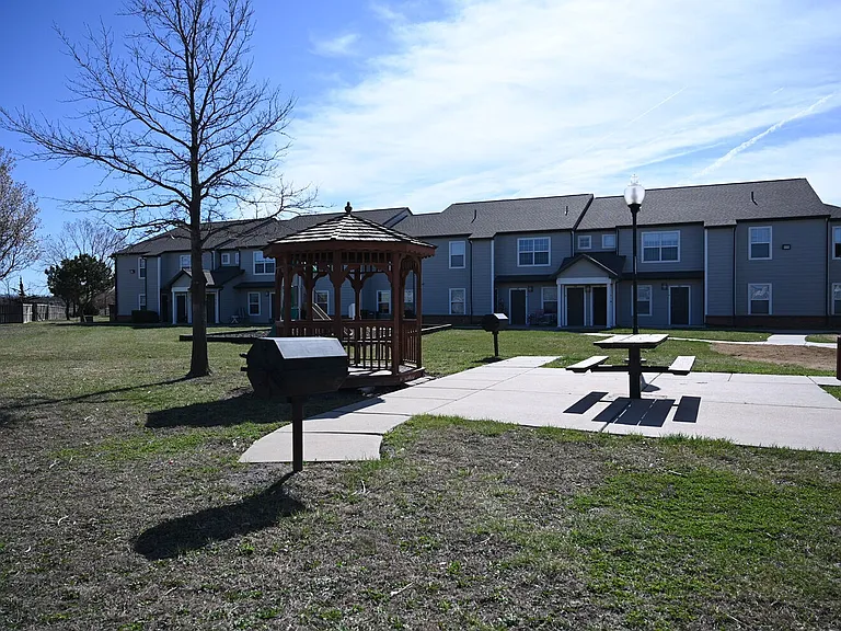 Brookfield — Photo 6