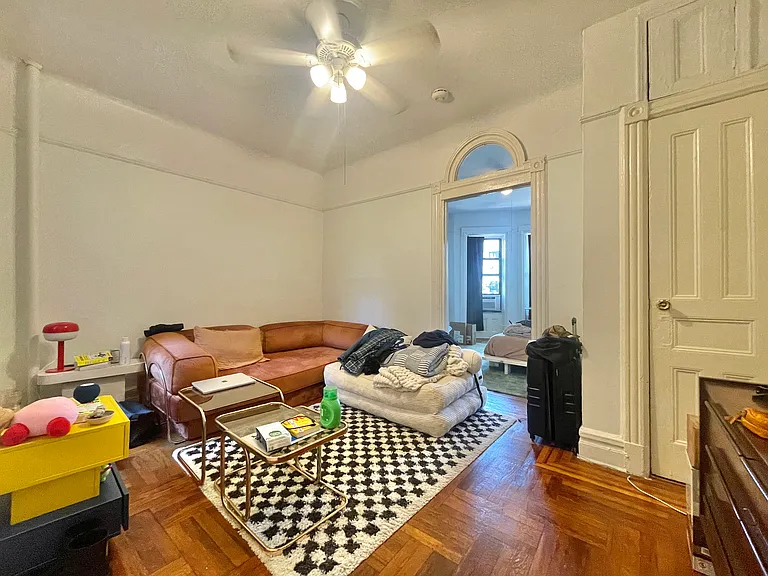 1054 Bergen St #4C — Photo 4