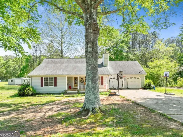 70 Alvin Dr, Carrollton, GA 30117