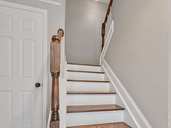 3rd image of 172 Price Ct