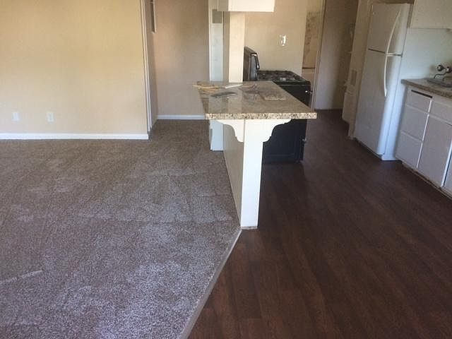 Kitchen bar living area