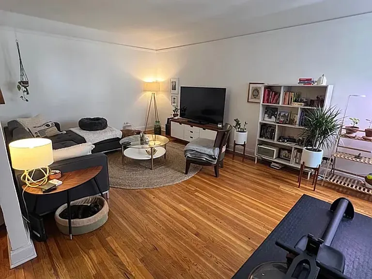 854 Ocean Ave #8A — Photo 4