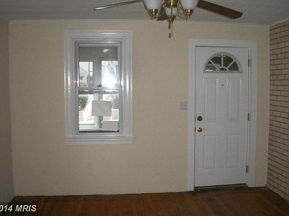 3rd image of 6732 Danville Ave