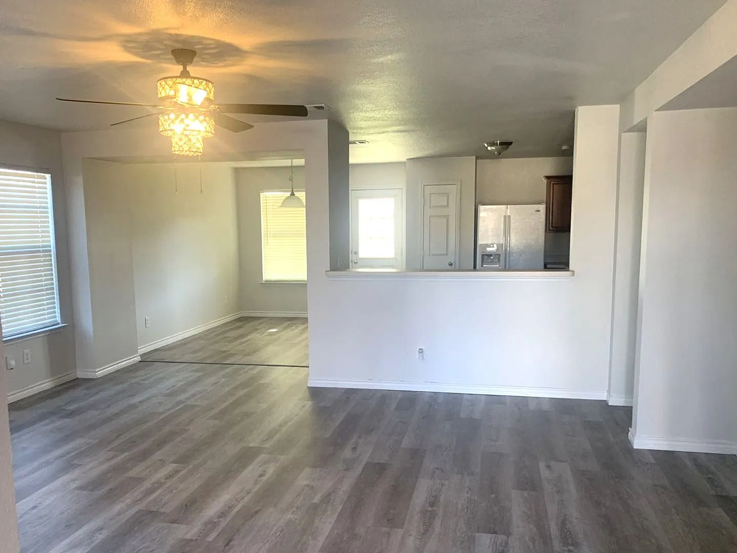 Gorgeous 2-story 4-bedroom home! — Photo 4