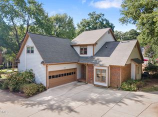 106 Prestwick Pl, Cary, NC 27511