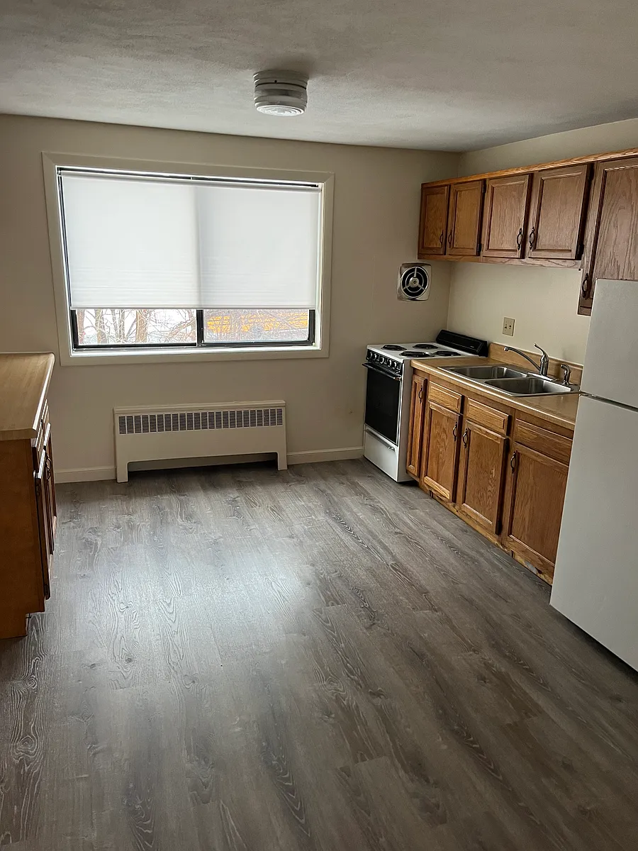 Building Photo - 11 Upham Rd #6
