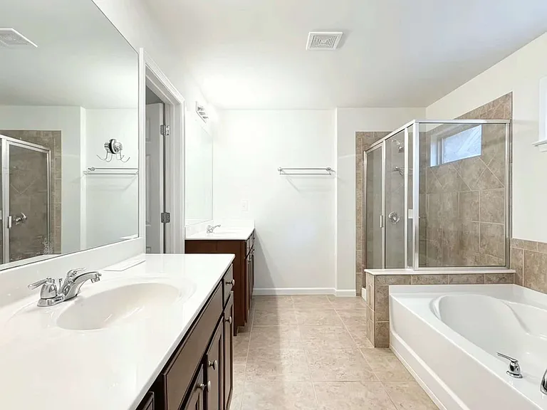 2440 Northmont Pkwy — Photo 30