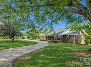 1709 Lakeview Dr, Monroe, NC 28112