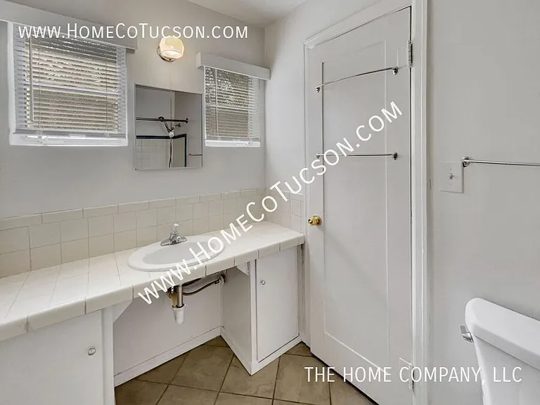 1507 E Blacklidge Dr — Photo 21