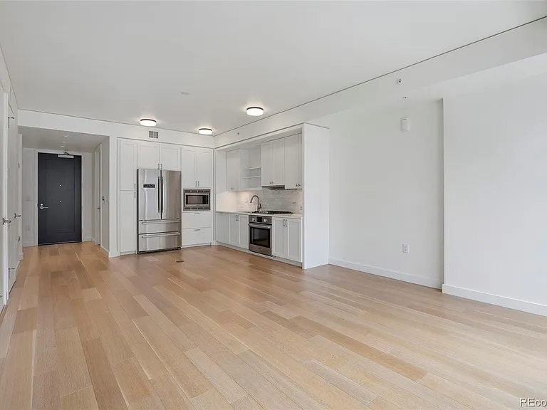 1750 Wewatta St #925L — Photo 7