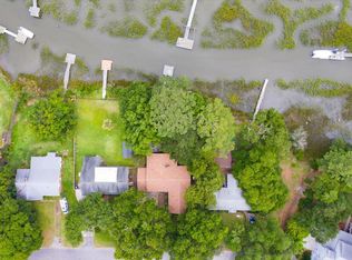 706 Creekside Dr, Charleston, SC 29412