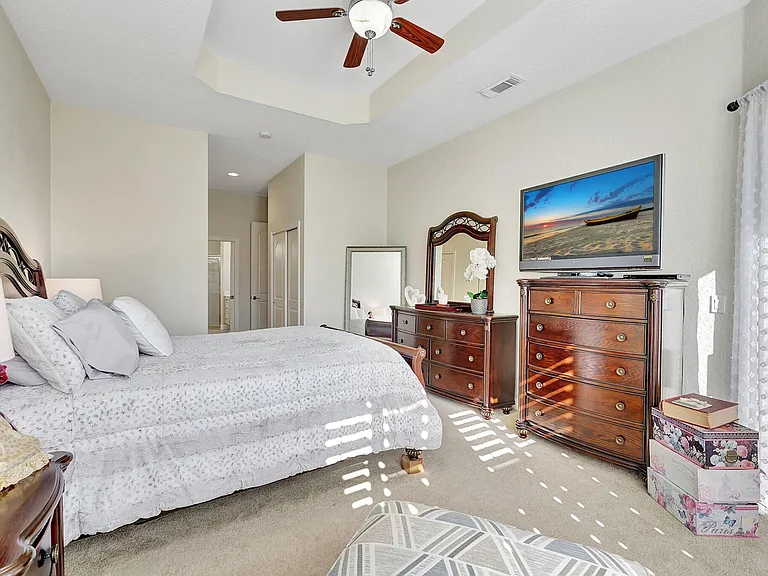 827 SW Grand Reserves Blvd — Photo 15