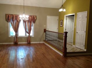 353 Beechwood Dr, Noblesville, IN 46060