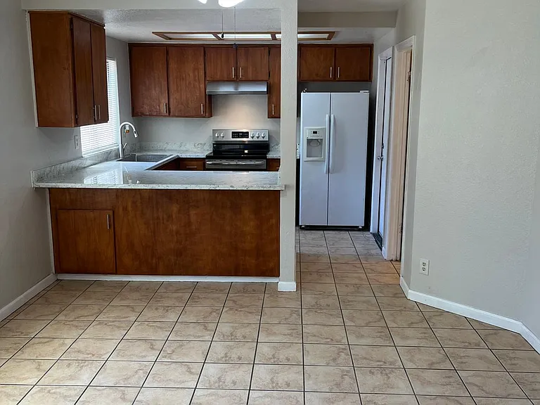 420 Ravenwood Way — Photo 9