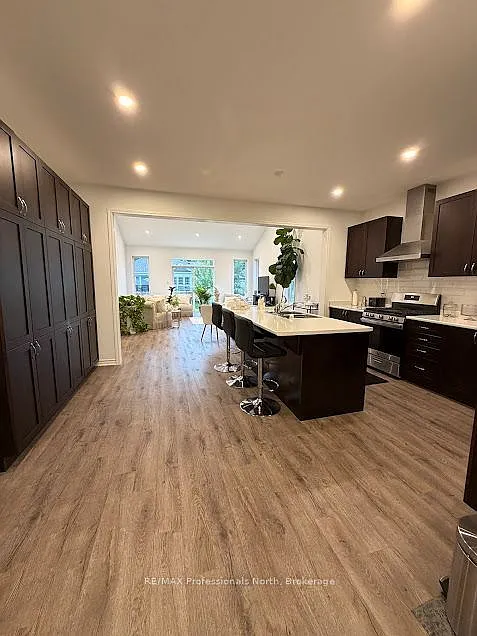 3 bed, $3,200 — Photo 4