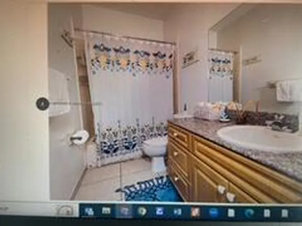 4225 E Stonecreek Cir #26, Hollywood, FL 33024