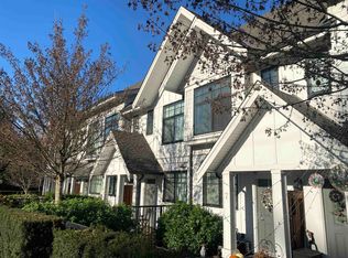 5122 Canada Way #7, Burnaby, BC V5E 2M2