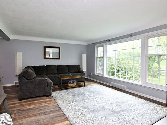 4th image of 17407 Lomond Blvd
