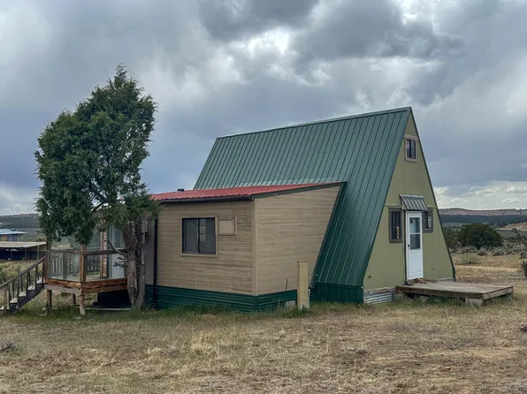 15 Jacquez Rd, La Jara, NM 87027