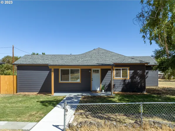 1921 E 15th St, The Dalles, OR 97058