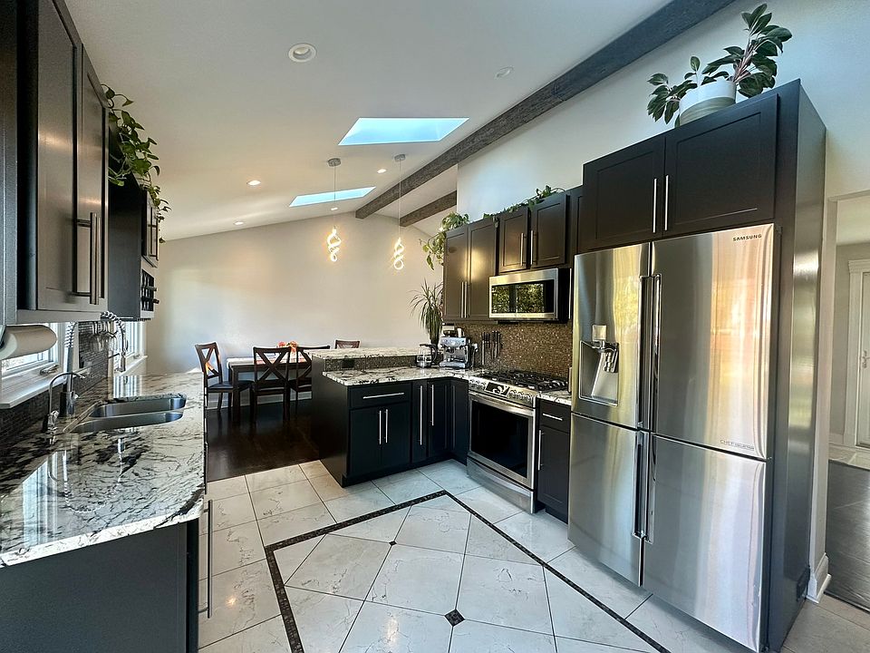 2nd image of 8802 W 85th Pl