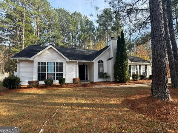 116 Winthrop Dr, Sharpsburg, GA 30277