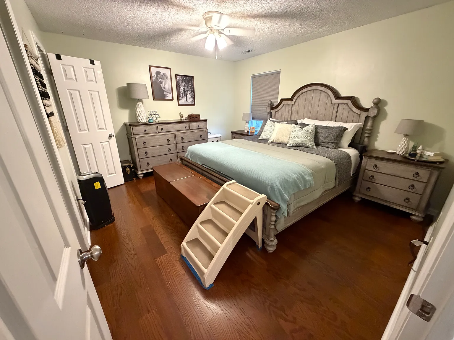 3 bed, 1482 sqft, $1,990 — Photo 4
