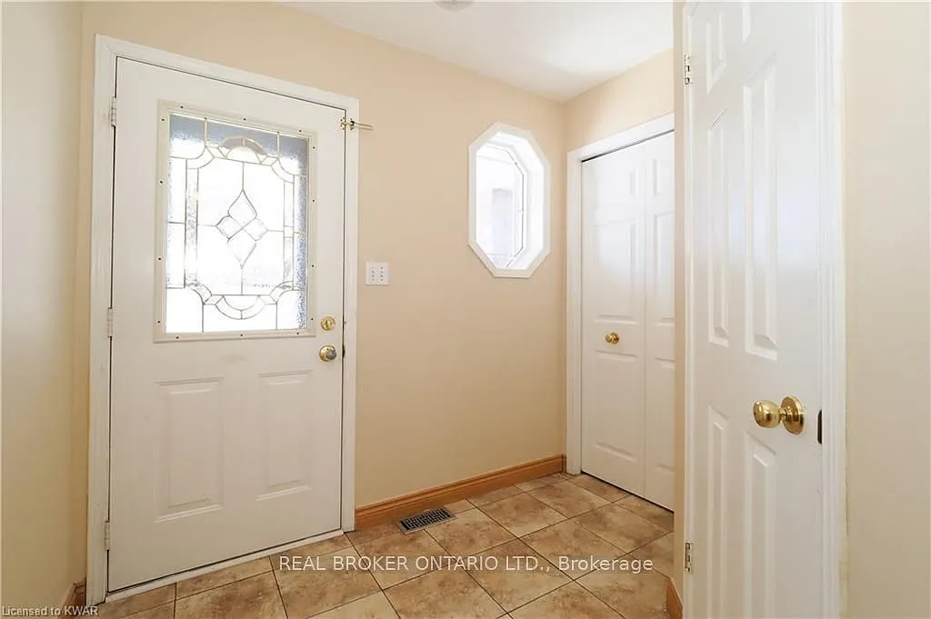 3 bed, $3,150 — Photo 2