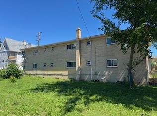 810 W Lapham Blvd, Milwaukee, WI 53204