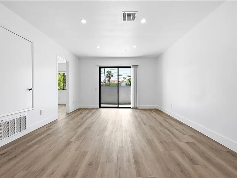 44441 San Rafael Avenue — Photo 17