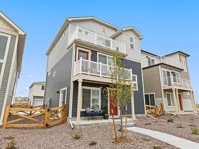 9440 Oro City Loop — Photo 2