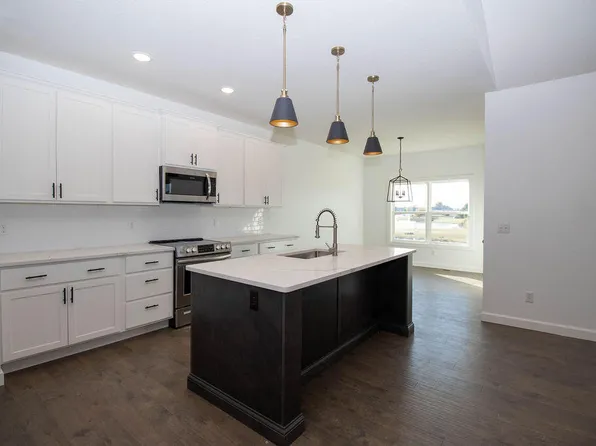 5326 S Twelve Oaks Road, Springfield, MO 65810