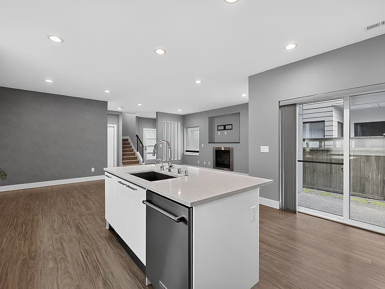 32838 Ten Trails Pkwy SE — Photo 10