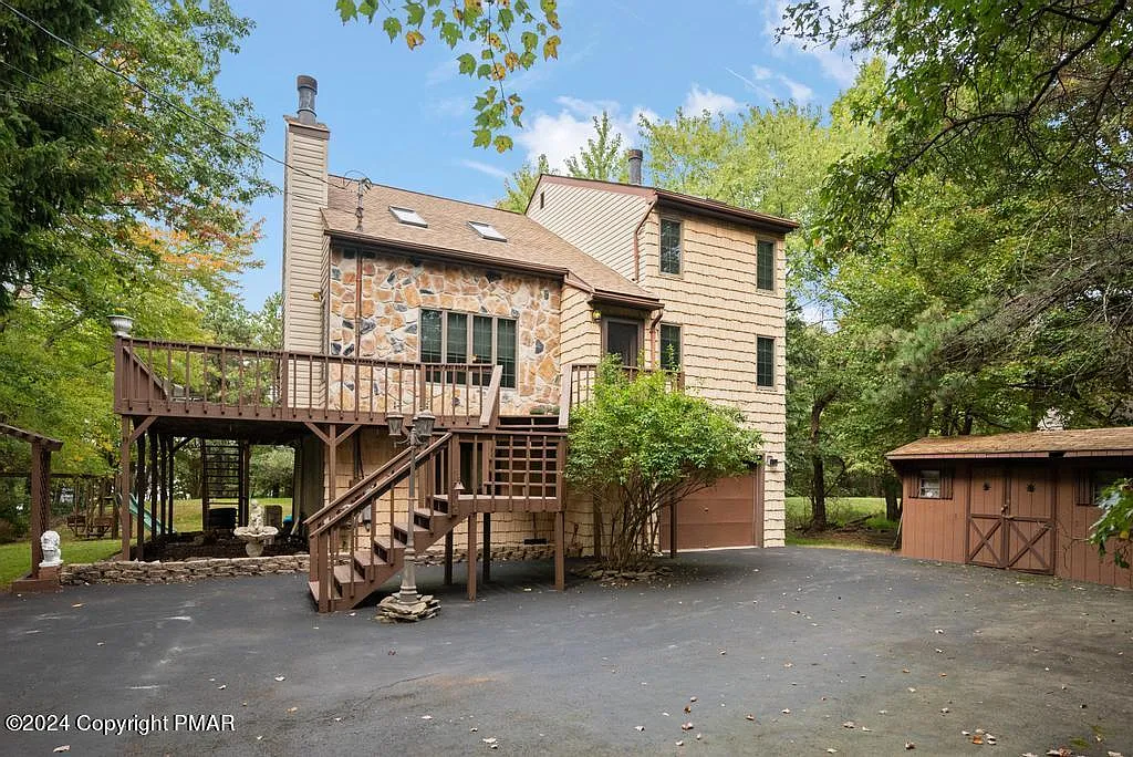 1265 Clover Rd photo 1