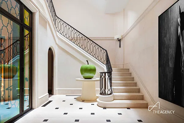Entry / hallway, photo 4