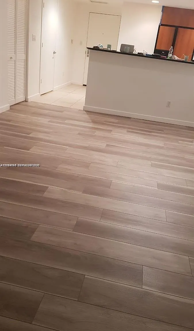 One Miami East Condo — Photo 4