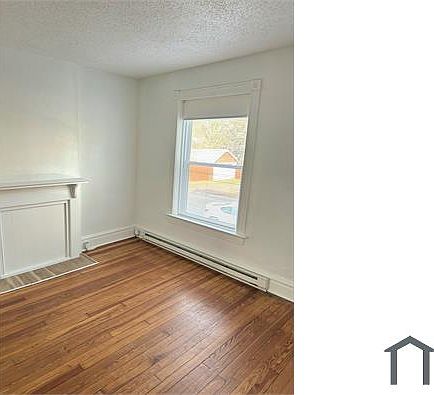 3rd image of 2742 Chariton St