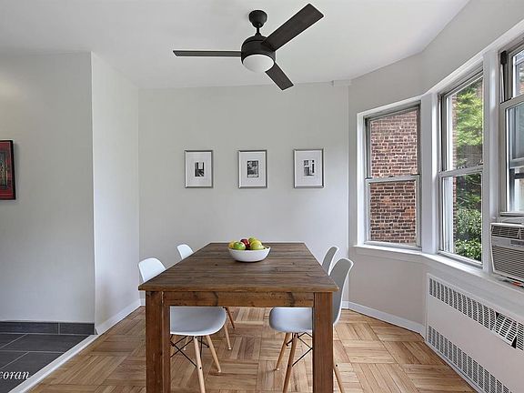 3rd image of 135 Willow St APT 410