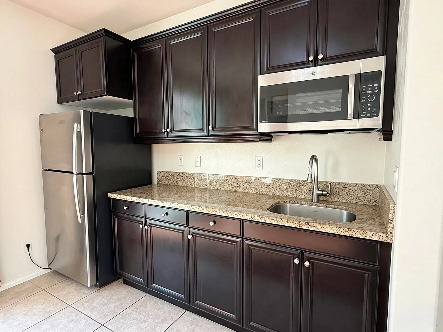 1 bed, 550 sqft, $1,800 — Photo 4