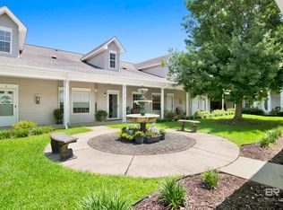 102 Courthouse Dr APT 4, Fairhope, AL 36532
