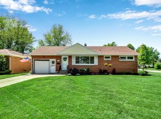 212 Clearfield Dr, Amherst, NY 14221